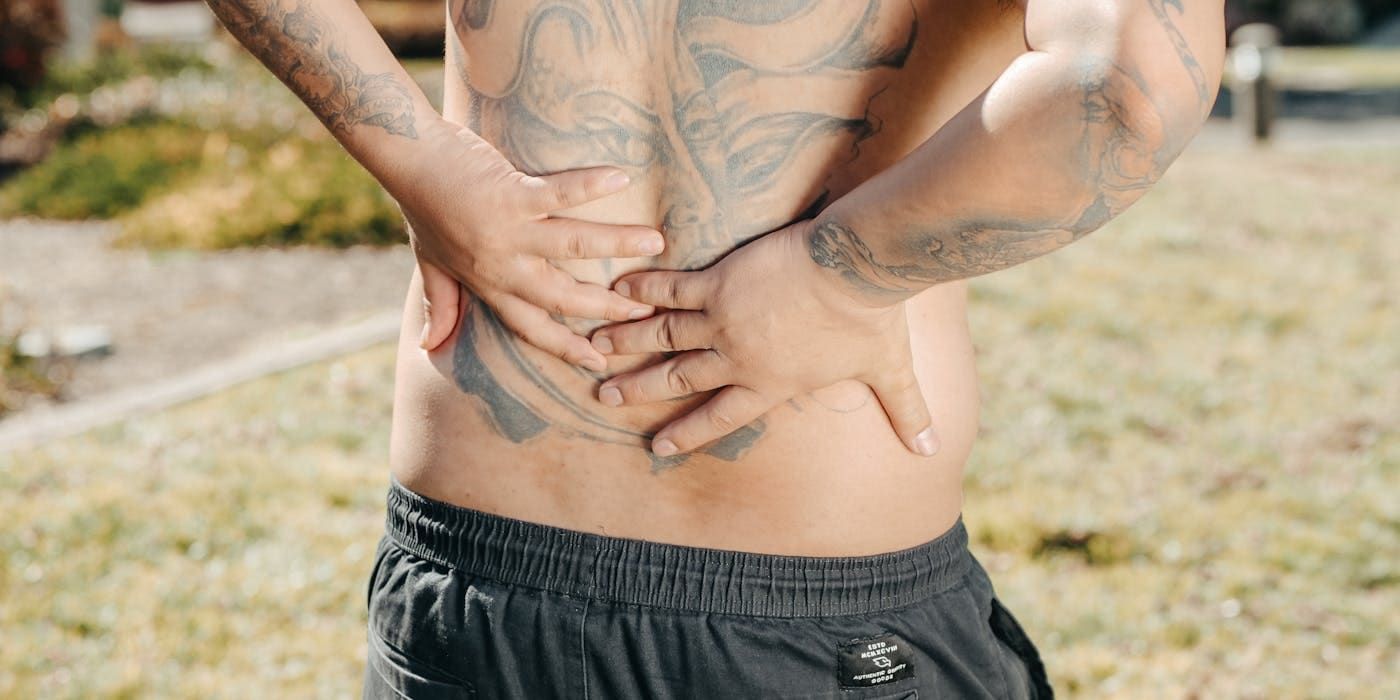 Back Pain: 8 Red Flags That Mean You Need to See a Doctor Immediately